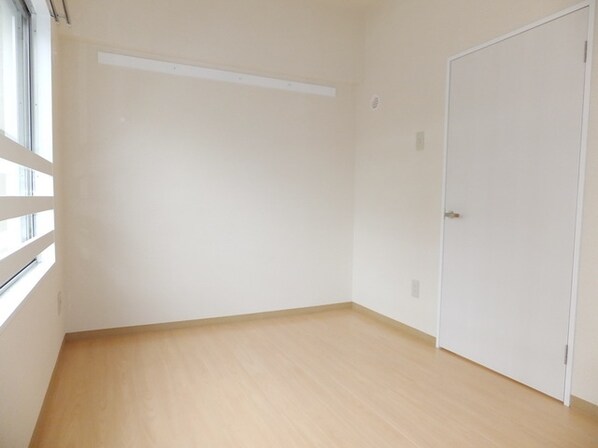 ジュネス桜田の物件内観写真